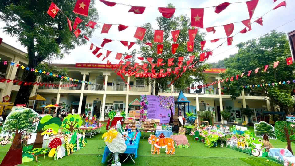 khung cảnh trường